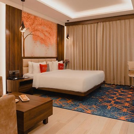Playotel Premier Vijay Nagar Indore Exteriör bild