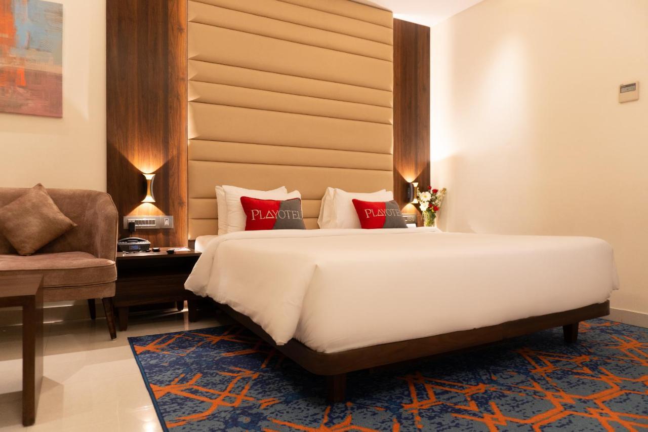 Playotel Premier Vijay Nagar Indore Exteriör bild