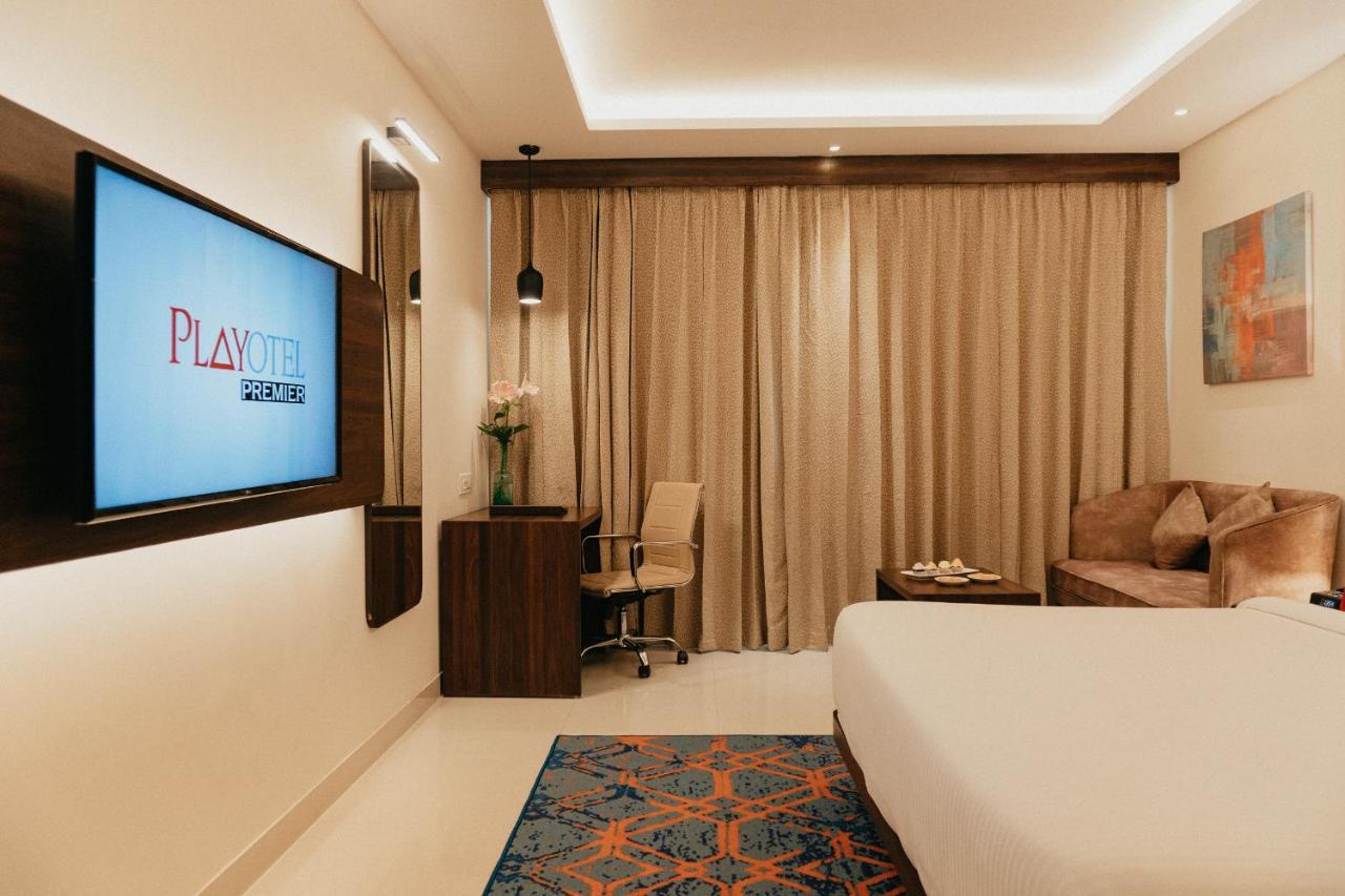 Playotel Premier Vijay Nagar Indore Exteriör bild