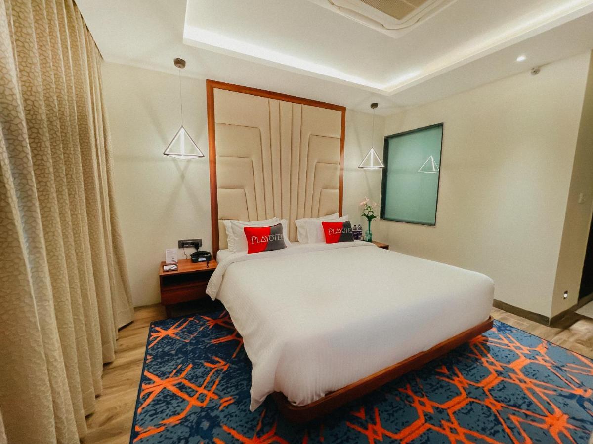 Playotel Premier Vijay Nagar Indore Exteriör bild