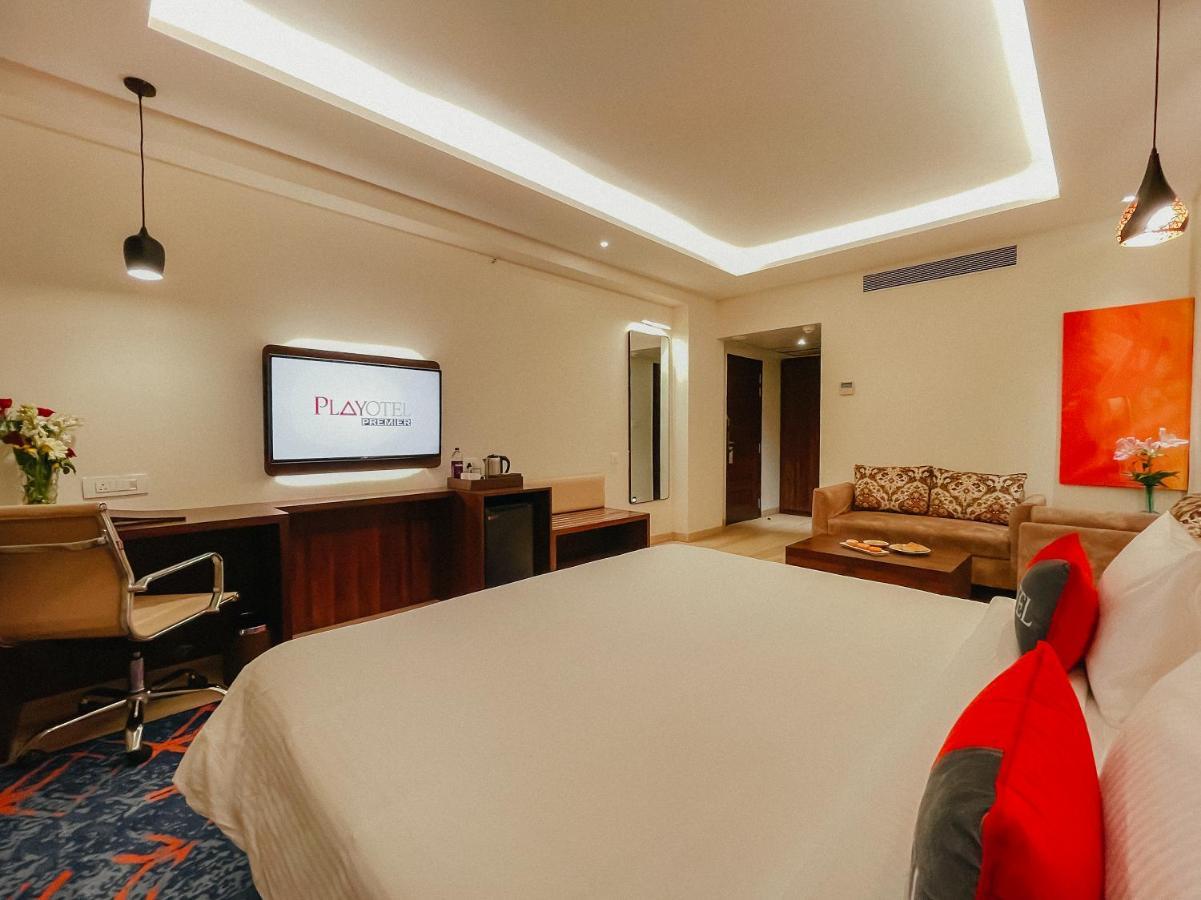 Playotel Premier Vijay Nagar Indore Exteriör bild
