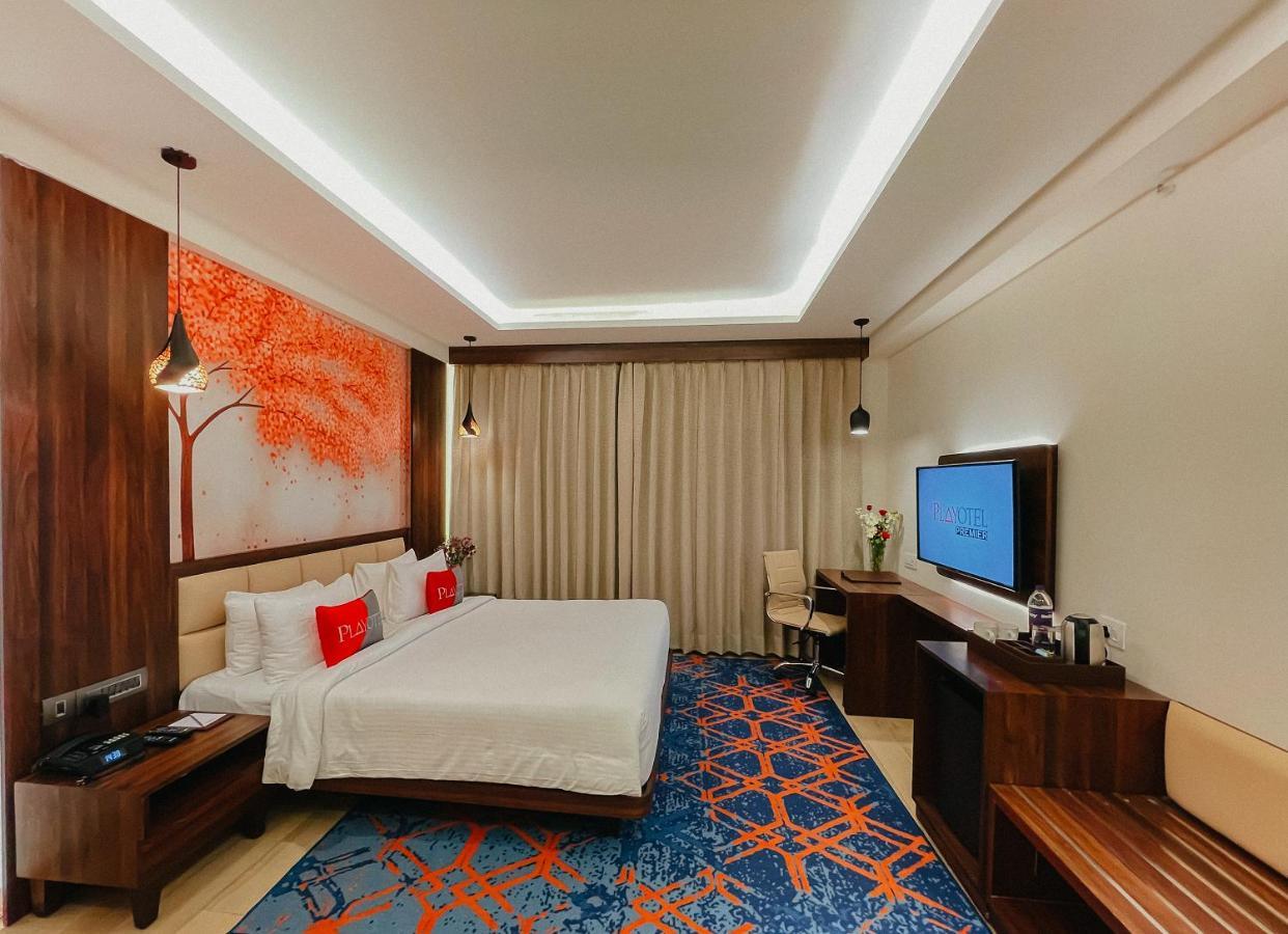 Playotel Premier Vijay Nagar Indore Exteriör bild
